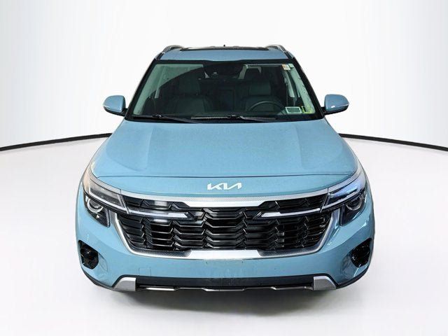 Certified 2024 Kia Seltos EX AWD/4WD image 2