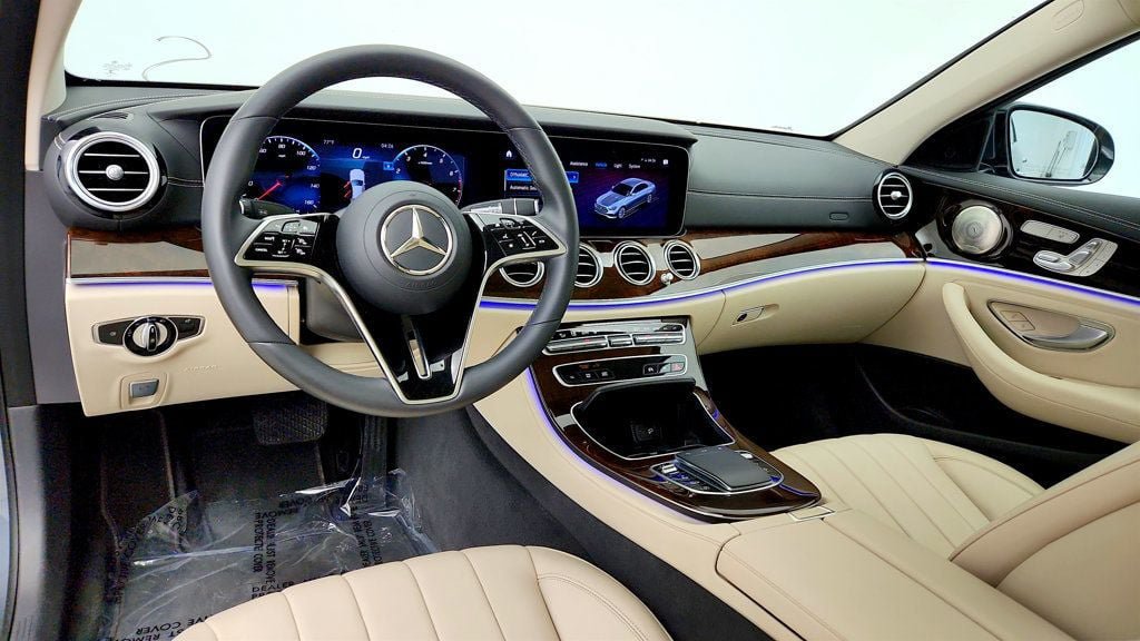 Used 2022 Mercedes-Benz E 350 4MATIC Sedan image 12
