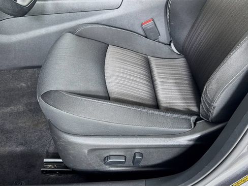Used 2024 Nissan Altima 2.5 SV FWD image 24