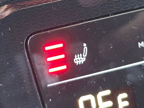 New 2026 Volkswagen Taos SE AWD/4WD image 14