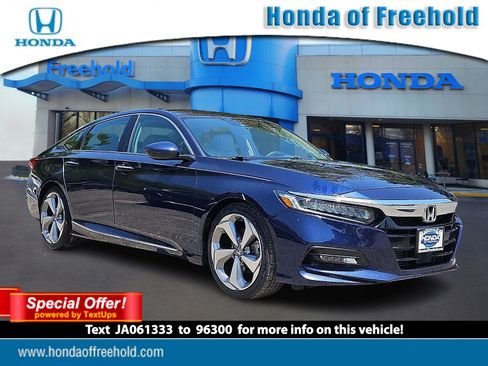 Used 2018 Honda Accord Touring image 1