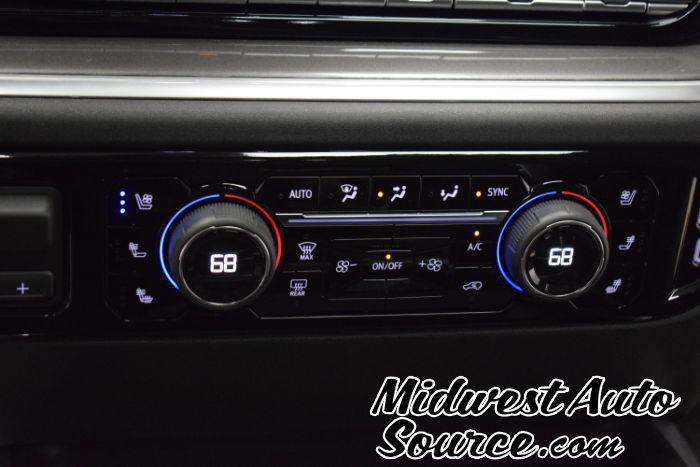 Used 2026 Chevrolet Silverado 3500 High Country w/ High Country Premium Package AWD/4WD image 28