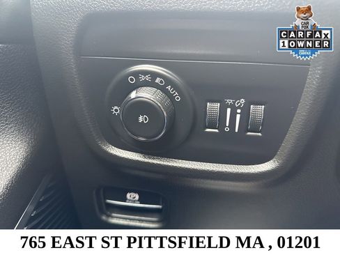 Used 2022 Jeep Grand Cherokee Overland w/ Adv Protech Group III AWD/4WD image 34
