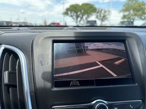 Used 2024 Chevrolet Equinox LT AWD/4WD image 18