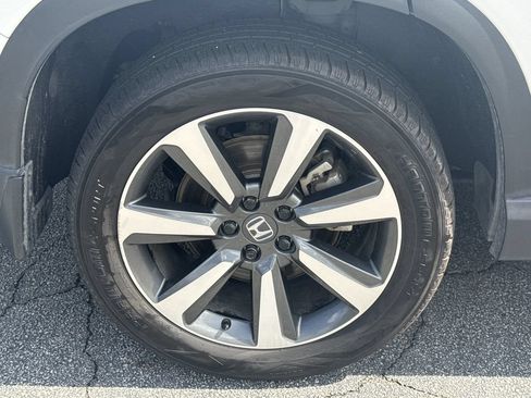 Used 2024 Honda Pilot Elite image 17