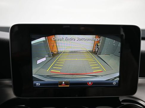 Used 2016 Mercedes-Benz C 300 4MATIC Sedan image 18