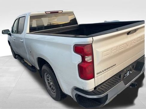 Used 2020 Chevrolet Silverado 1500 LT image 13