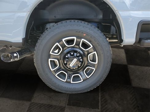 New 2026 Ford F250 Platinum image 33