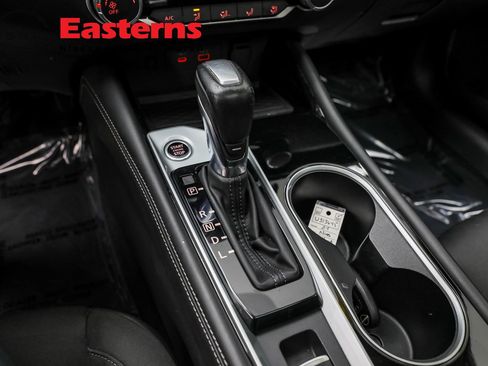 Used 2024 Nissan Altima 2.5 SV w/ SV Premium Package AWD/4WD image 13