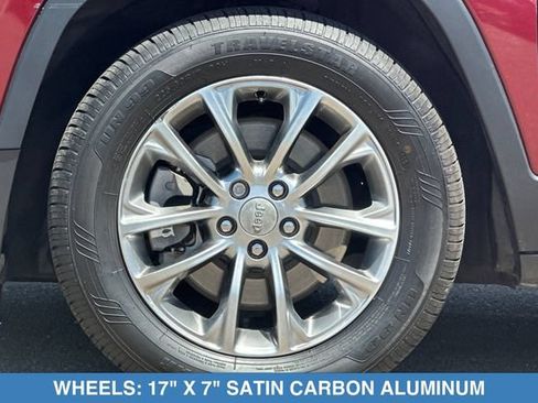 Used 2021 Jeep Cherokee Latitude Lux w/ Comfort/Convenience Group FWD image 28