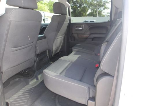 Used 2017 GMC Sierra 2500 SLE w/ HD SLE Preferred Plus Package AWD/4WD image 9