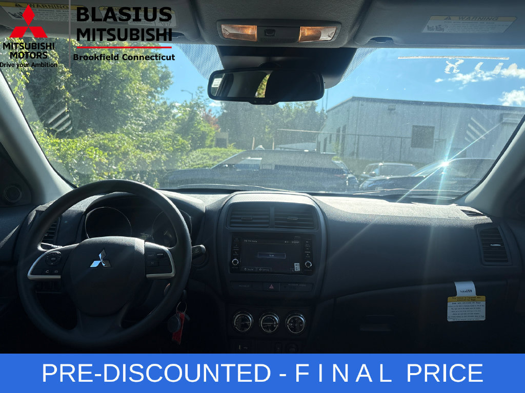 Used 2025 Mitsubishi Outlander Sport ES AWD/4WD image 31