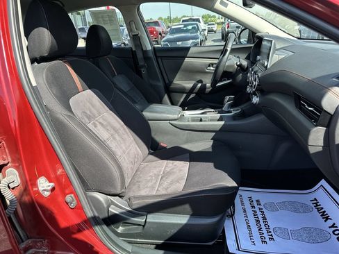 Used 2023 Nissan Sentra SR w/ Electronics Package FWD image 29