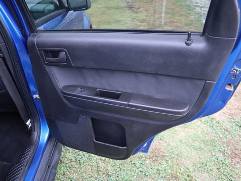 Used 2011 Ford Escape XLT image 14