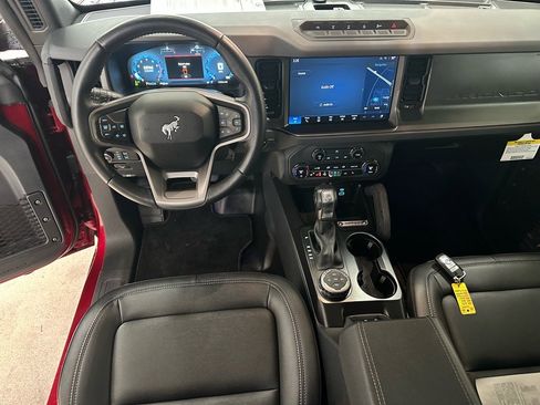 Certified 2025 Ford Bronco Badlands image 26