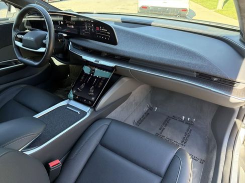 Used 2024 Lucid Air Pure image 35