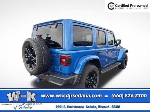 Used 2023 Jeep Wrangler Unlimited Sahara w/ Cold Weather Group AWD/4WD image 4