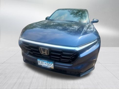 Used 2023 Honda CR-V EX image 2