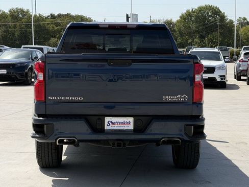 Used 2019 Chevrolet Silverado 1500 High Country w/ Technology Package AWD/4WD image 13