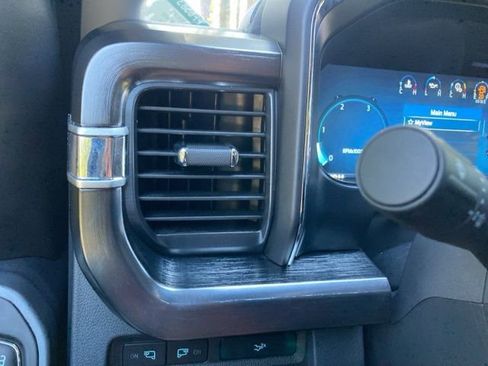 Used 2023 Ford F250 Lariat w/ FX4 Off-Road Package image 27