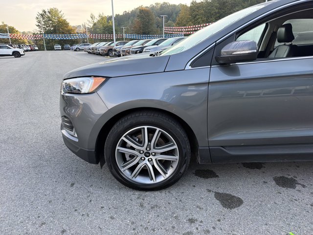 Used 2023 Ford Edge Titanium AWD/4WD image 9