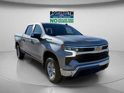 Used 2025 Chevrolet Silverado 1500 LT AWD/4WD image 21