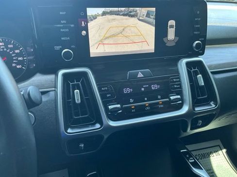 Used 2022 Kia Sorento X-Line EX AWD/4WD image 6