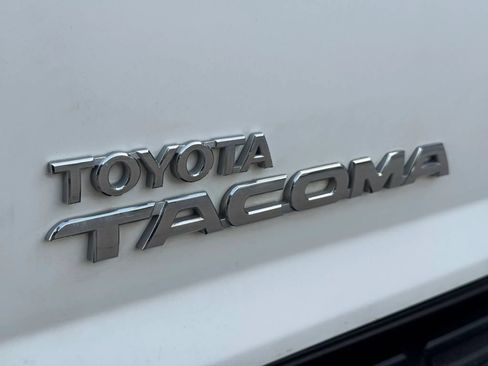Used 2006 Toyota Tacoma PreRunner RWD image 49