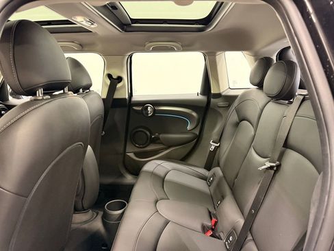 Certified 2024 MINI Cooper 4-Door Hardtop image 11