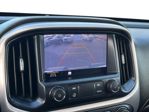 Used 2019 GMC Canyon SLE w/ SLE Convenience Package image 17