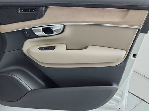 Certified 2026 Volvo XC90 B6 Ultra w/ Protection Package AWD/4WD image 42