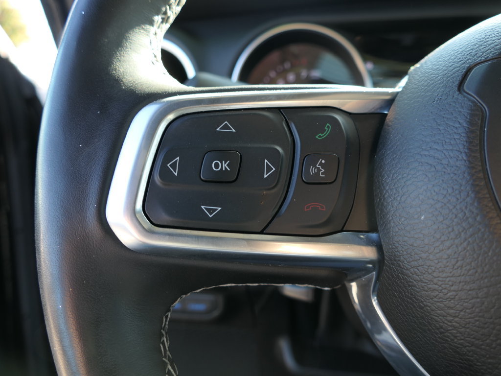 Certified 2023 Jeep Wrangler Unlimited Sahara w/ Cold Weather Group AWD/4WD image 15