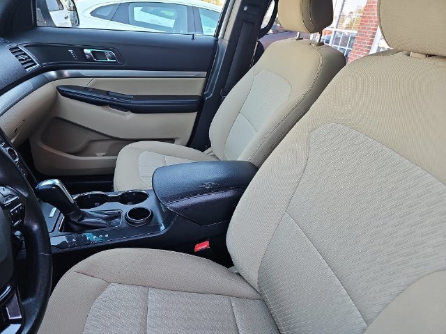 Used 2016 Ford Explorer FWD image 22