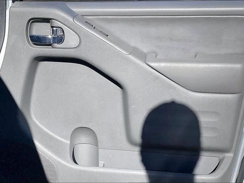 Used 2019 Nissan Frontier SL image 22