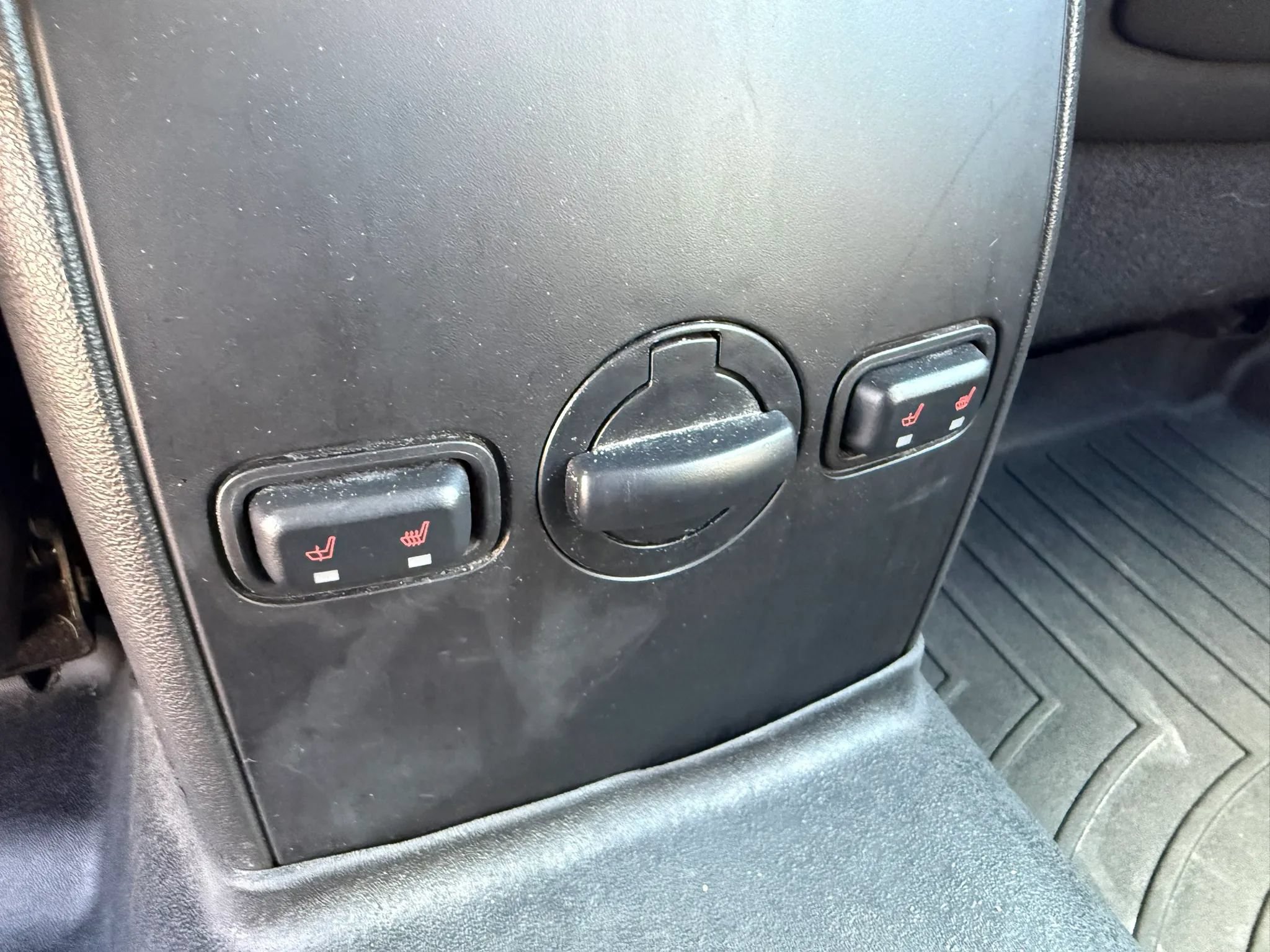 Used 2013 Lincoln MKS AWD image 33