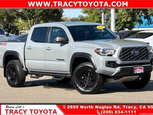 Certified 2020 Toyota Tacoma TRD Off-Road w/ TRD Premium Off Road Package AWD/4WD image 1