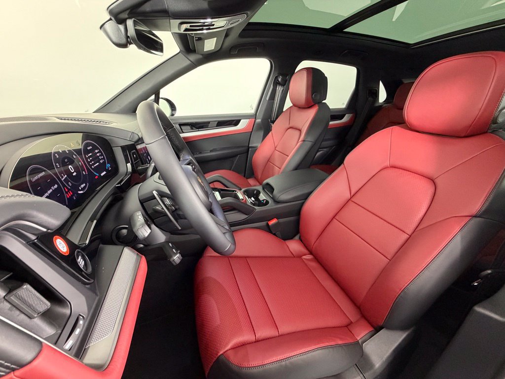 Used 2026 Porsche Cayenne AWD/4WD image 5