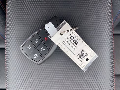 Used 2025 Chevrolet Equinox RS w/ Safety and Technology Package AWD/4WD image 28
