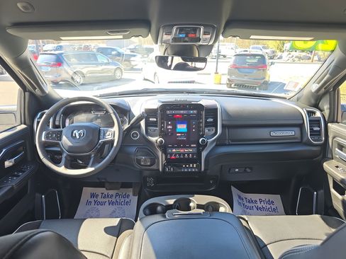 Used 2026 RAM 2500 Laramie AWD/4WD image 15