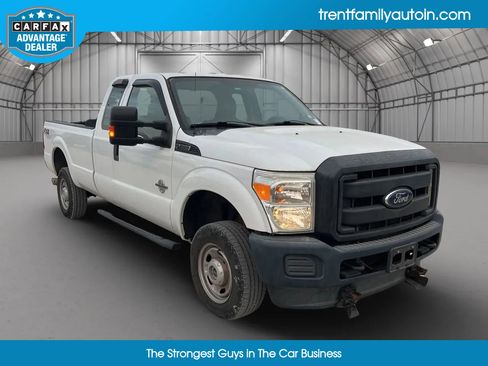 Used 2015 Ford F250 XL w/ Power Equipment Group image 4