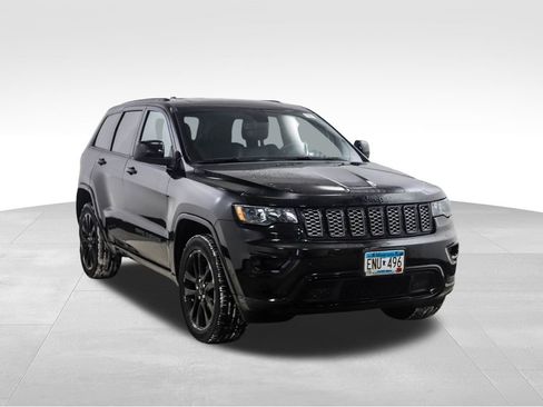 Used 2020 Jeep Grand Cherokee Altitude image 7