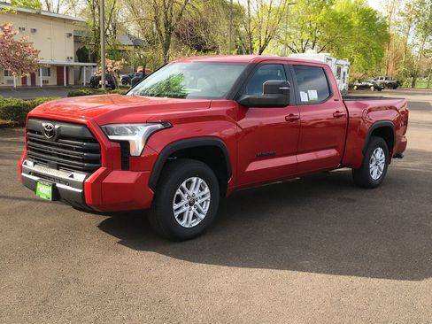 New 2026 Toyota Tundra SR5 w/ SR5 Premium Package AWD/4WD image 11