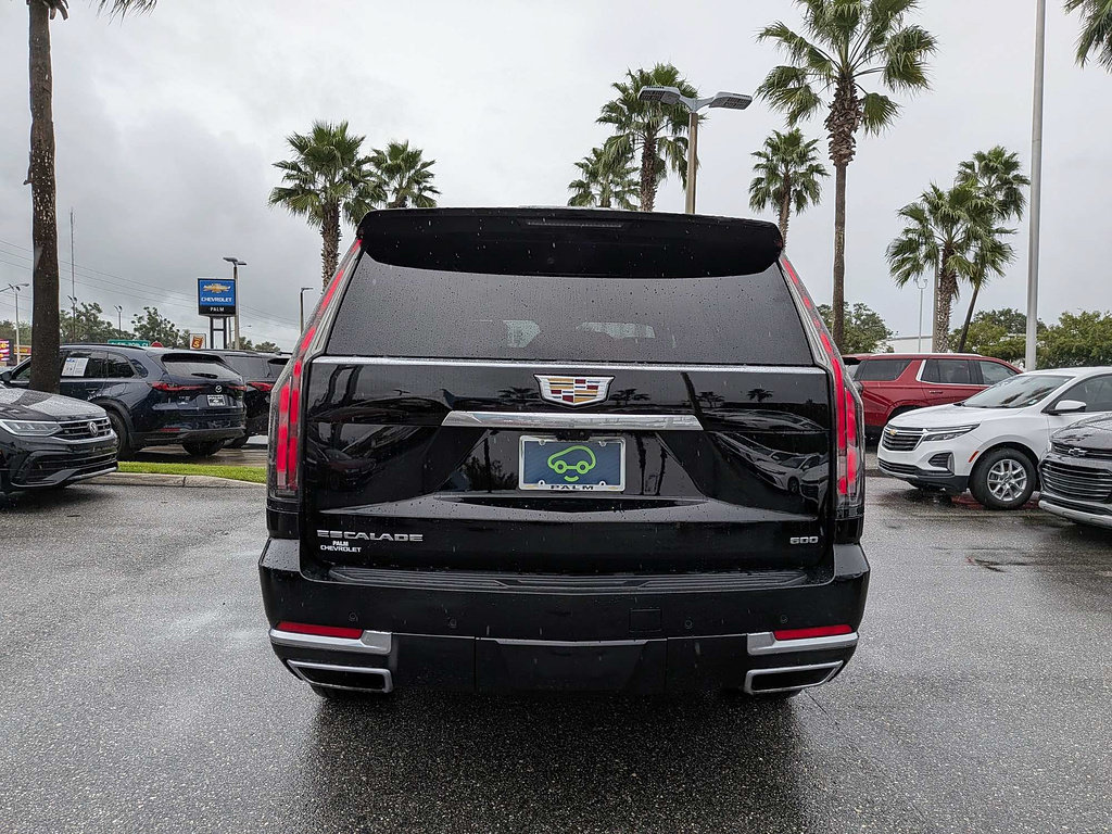 Certified 2025 Cadillac Escalade Premium Luxury AWD/4WD image 4