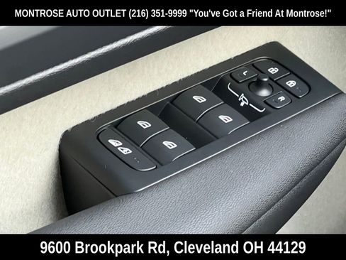 New 2026 Volvo XC40 B5 Ultra w/ Climate Package image 30