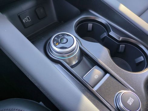 New 2026 Ford Explorer Active w/ Active Comfort Package image 19