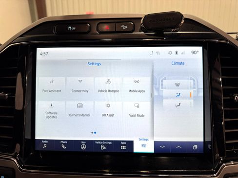 Used 2022 Ford F250 Lariat w/ Black Appearance Package image 36