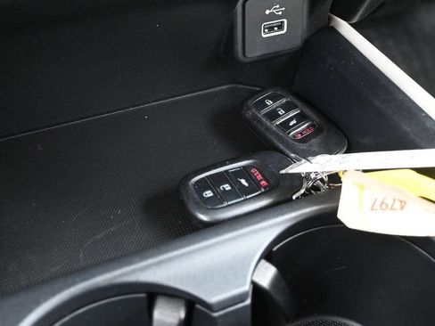 Certified 2023 Honda HR-V LX image 16