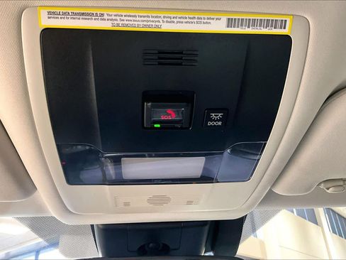 Used 2022 Lexus UX 200 w/ Accessory Package (Z1) FWD image 34