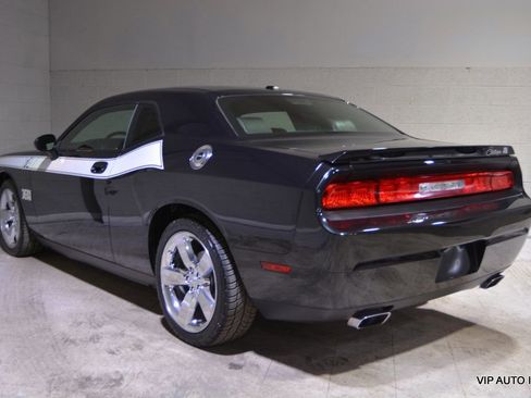 Used 2009 Dodge Challenger R/T image 3