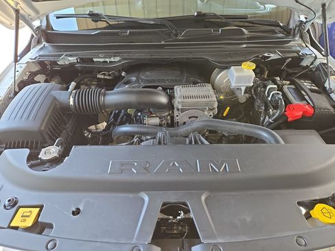 Used 2023 RAM 1500 Laramie AWD/4WD image 27
